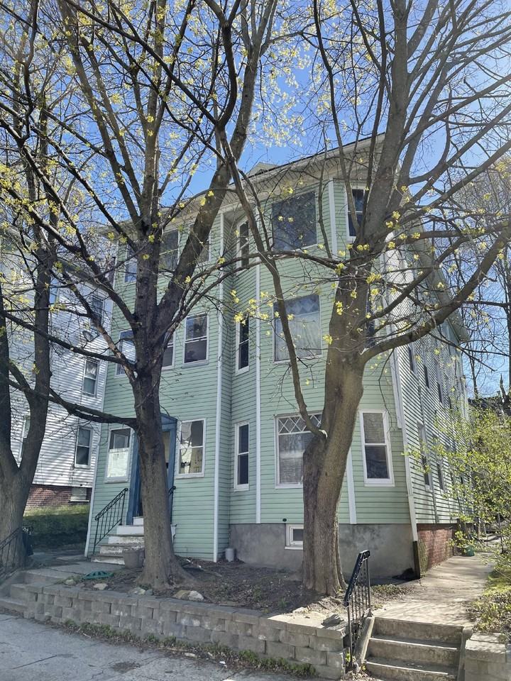 41 Freeland St #1 - Photo 3 of 23