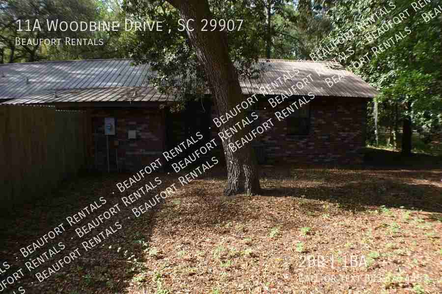 11A Woodbine Dr - Photo 3 of 20