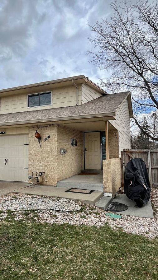 1594 S Ames St - Photo 2 of 24