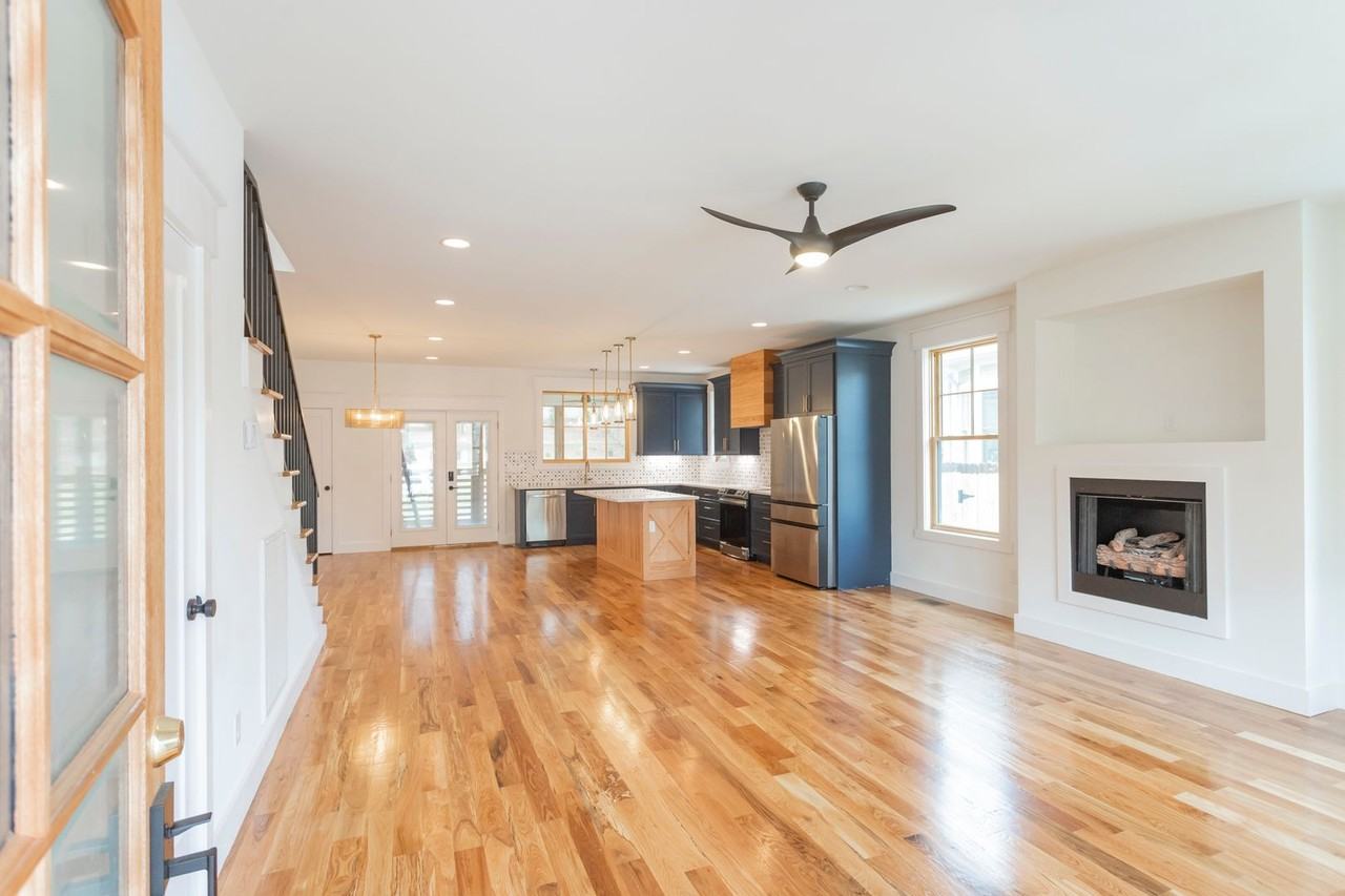 710 Village Ct - Photo 2 of 45