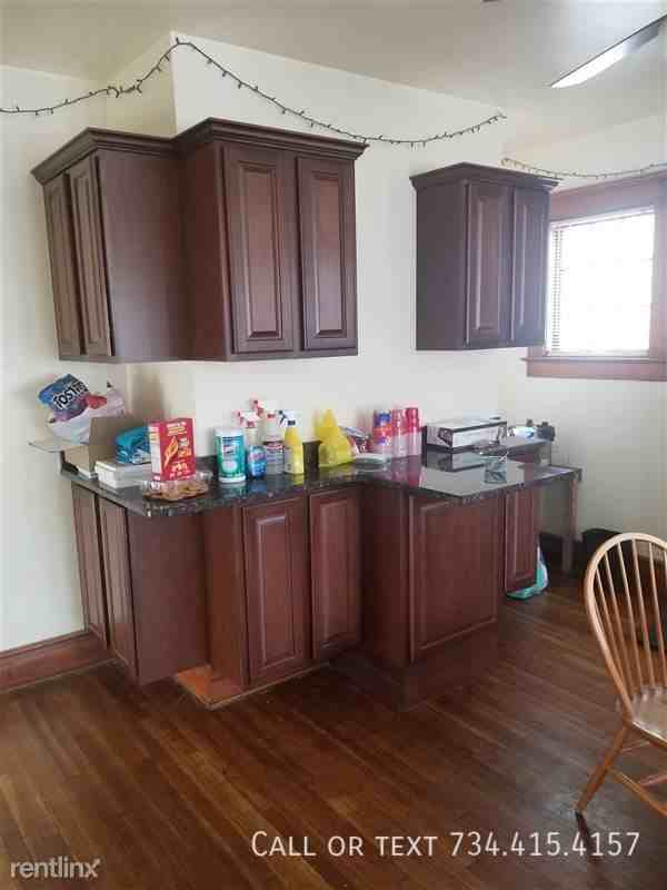 536 Walnut St - Photo 3 of 39