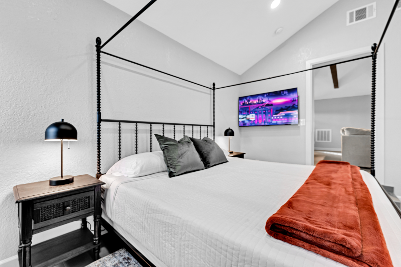 1607 Spring Ave - Photo 3 of 35