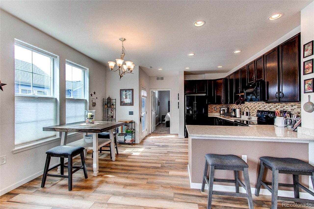 4925 South Algonquian Way - Photo 3 of 34