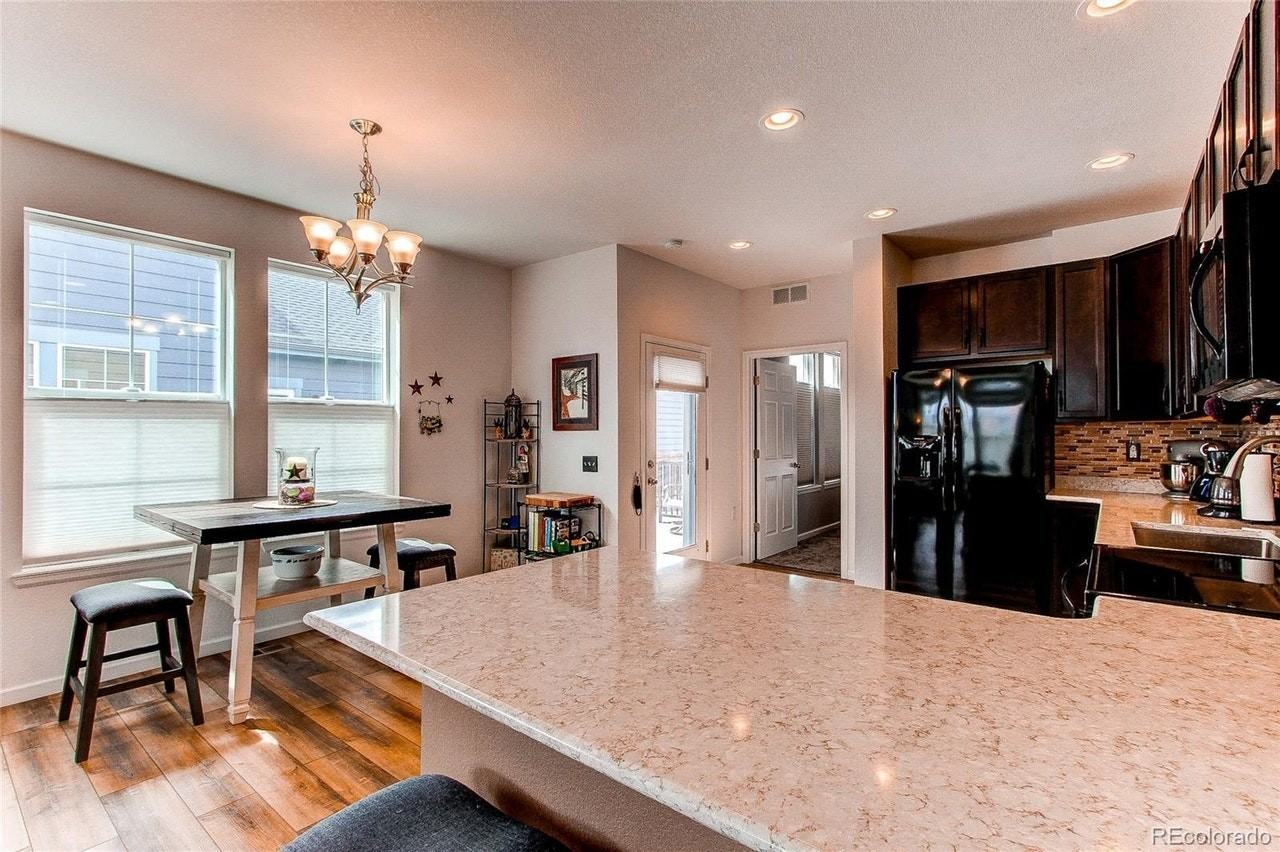 4925 South Algonquian Way - Photo 4 of 34