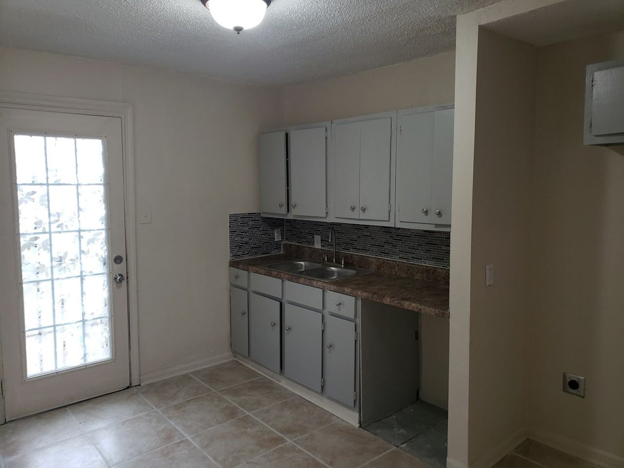 2066 Farrington Street - Photo 4 of 16