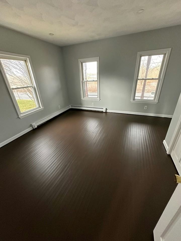 121 Hale Street, Unit First Floor - Photo 4 of 6