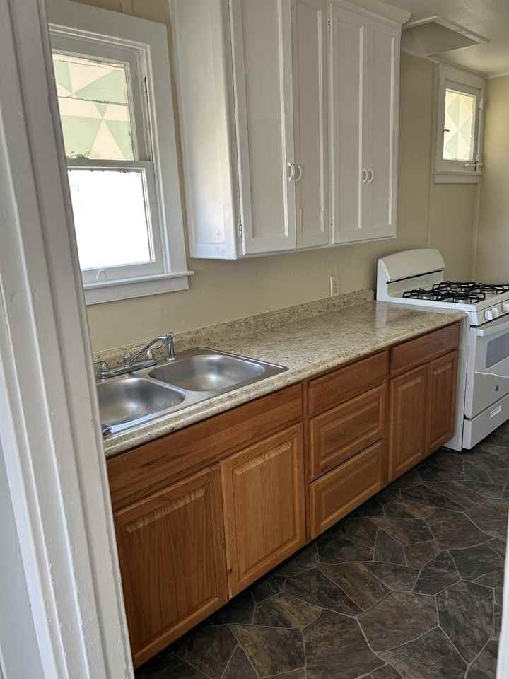 407 A Street - 407 A #407A - Photo 7 of 10