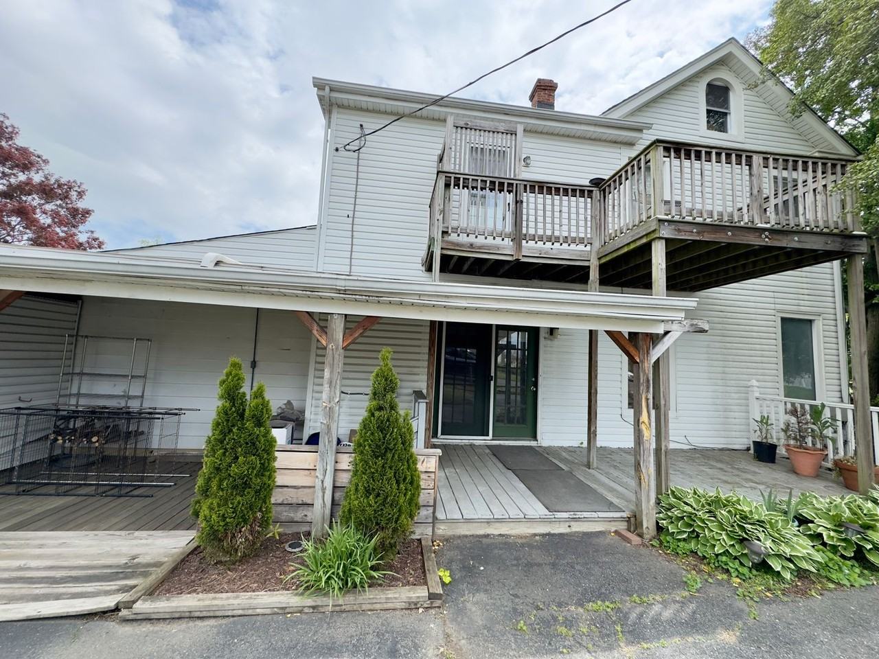 28 2nd Ave - Photo 2 of 27