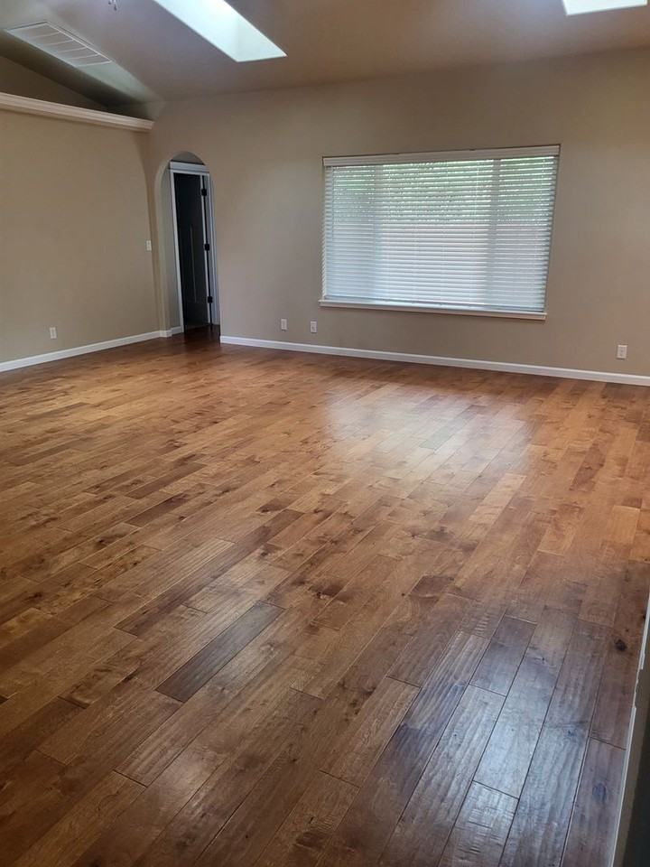 1605 Kokanee Ln - Photo 6 of 24