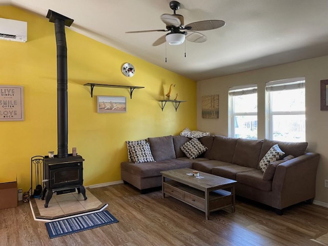 61021 Southwest Lodgepole Drive - Photo 2 of 15