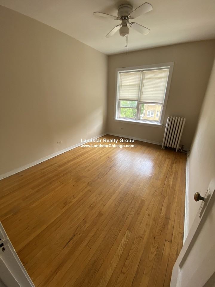 2839 W Cullom Ave #3 - Photo 5 of 10