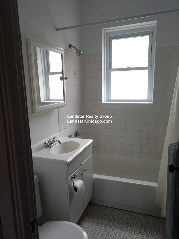 4318 N Spaulding Ave #3 - Photo 7 of 13