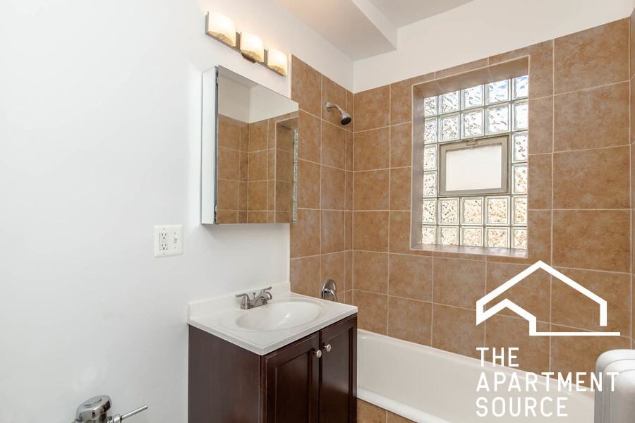 4957 N Albany Ave #1 - Photo 7 of 8