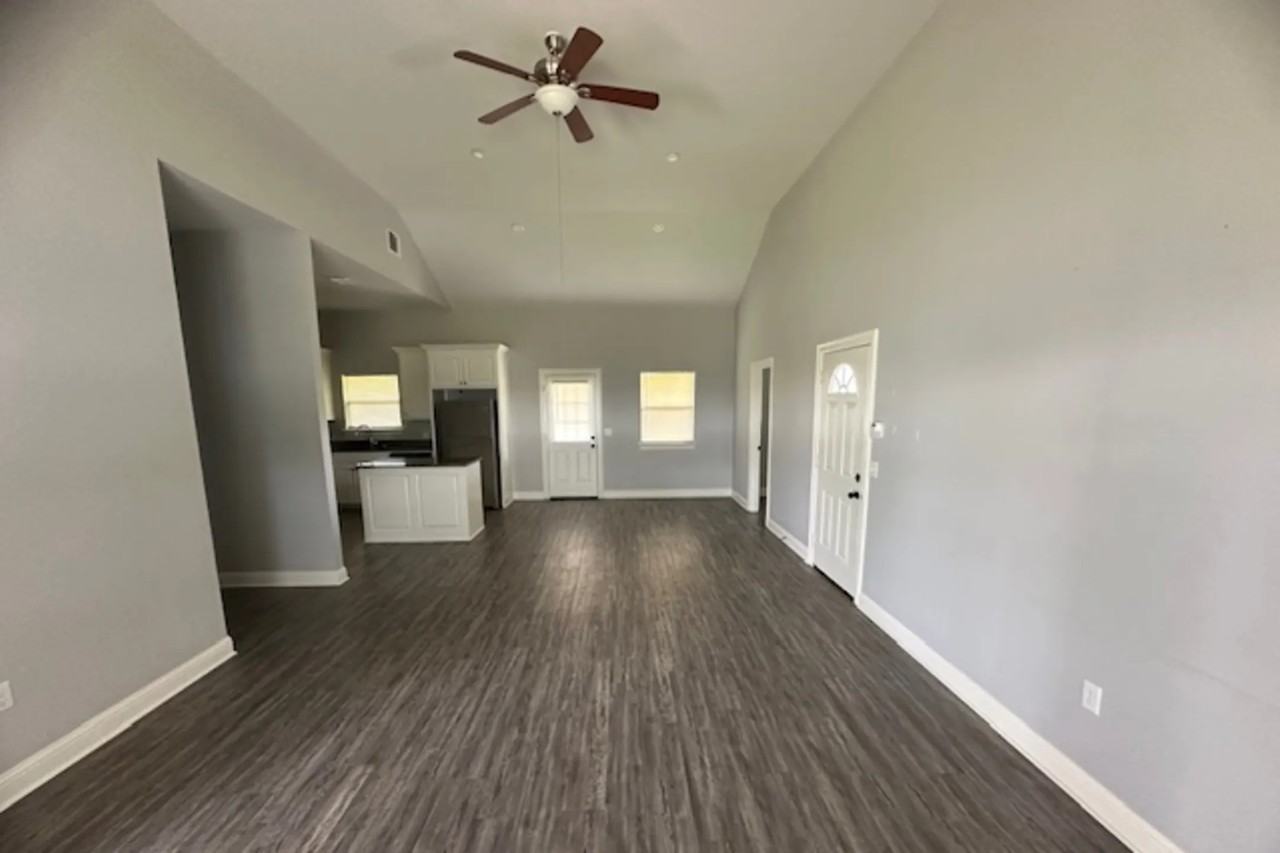 12419 Fm 346 W - Photo 2 of 10
