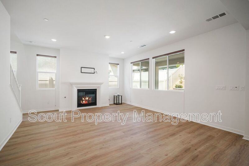 32246 Hillstone St - Photo 2 of 27