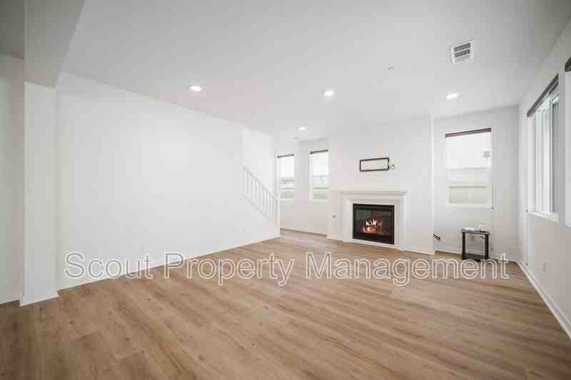 32246 Hillstone St - Photo 3 of 27