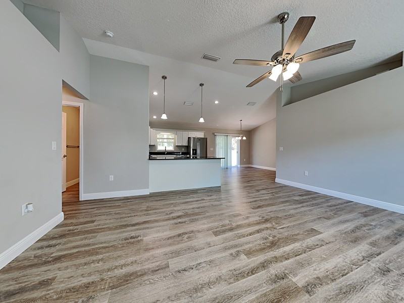 9252 N Agatha Dr - Photo 2 of 17