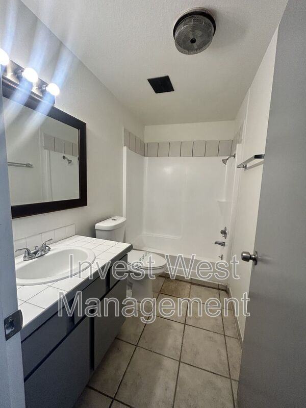 3707 Sunset Way #3 - Photo 6 of 10