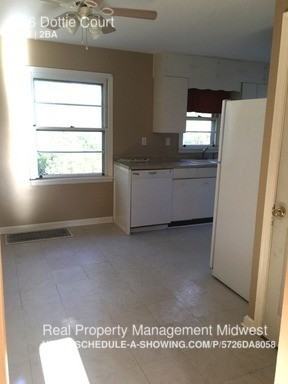 596 Dottie Ct - Photo 3 of 20