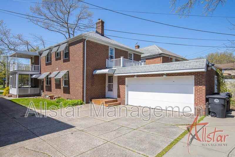 3389 Rocky River Dr #UP - Photo 3 of 25