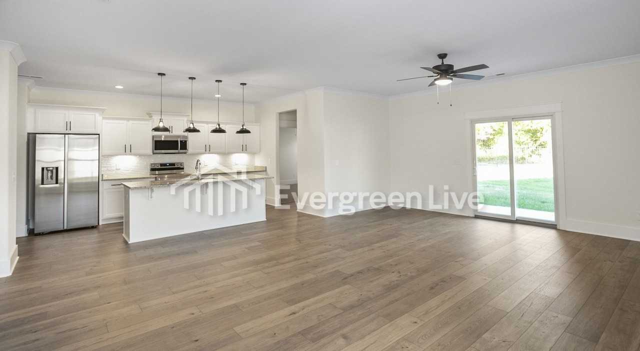 244 Centennial Dr - Photo 7 of 23