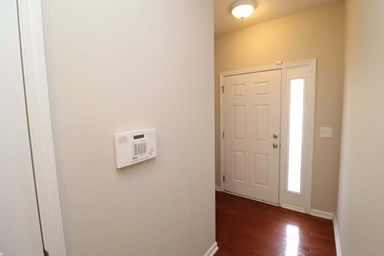110 Fanwood Ct - Photo 2 of 50