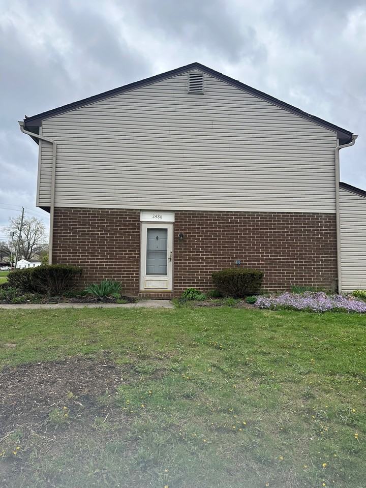 2486 Agler Rd - Photo 2 of 16