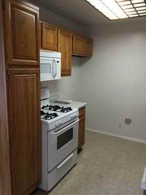 3975 Howard Ave - Photo 3 of 17