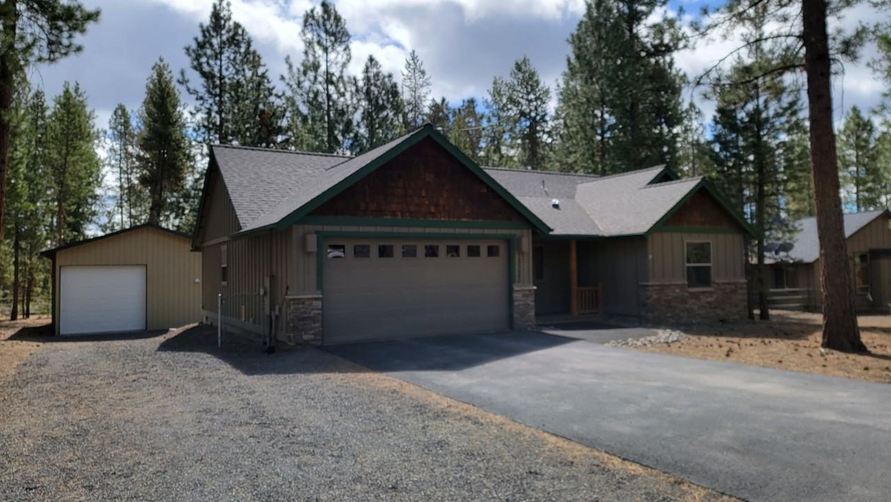 15323 Bear St - Photo 2 of 27