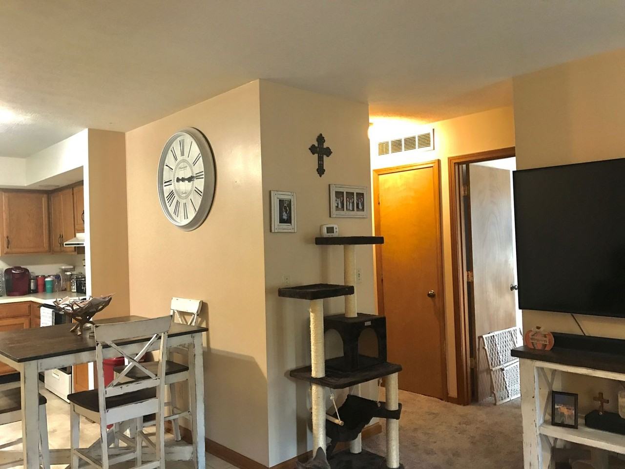 4988 W Truesdel Ct #B - Photo 3 of 11
