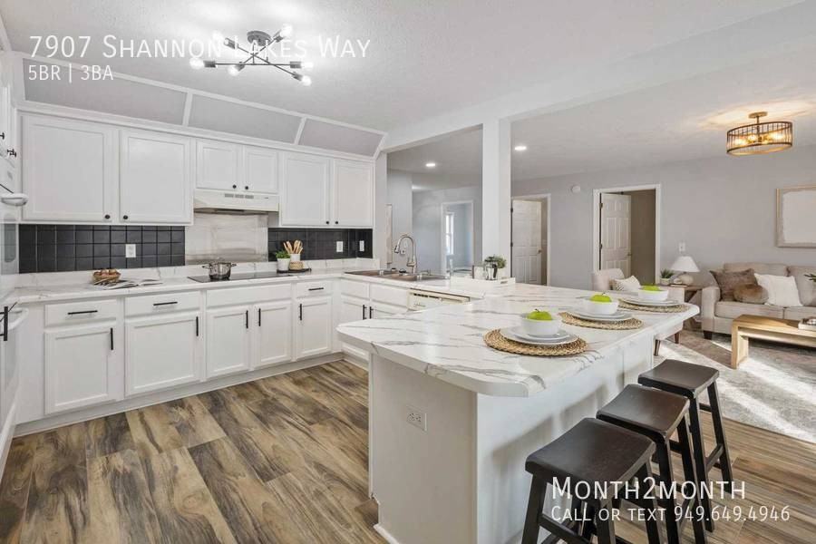 7907 Shannon Lakes Way - Photo 6 of 36