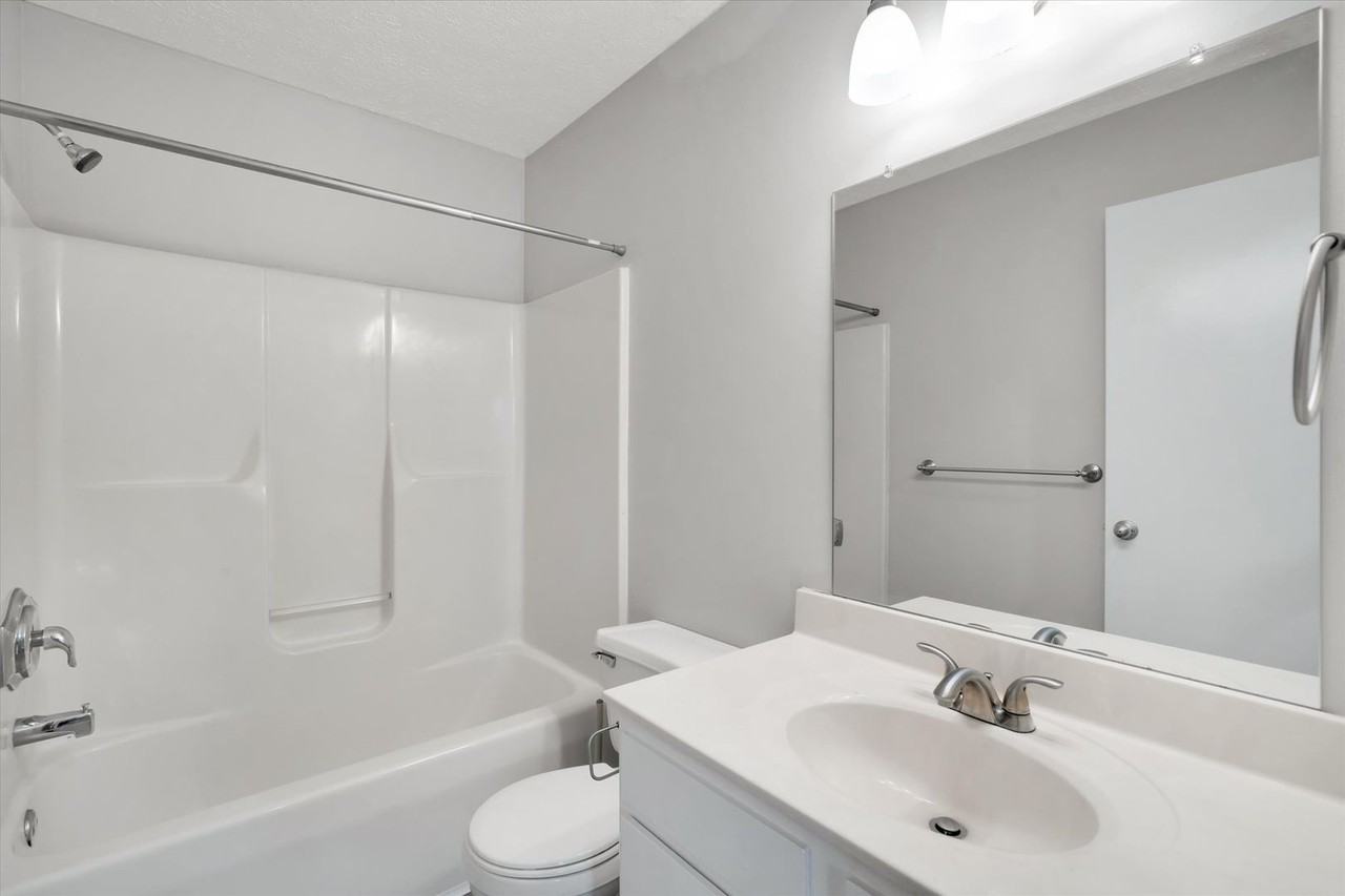 12050 Morningside Dr - Photo 2 of 17