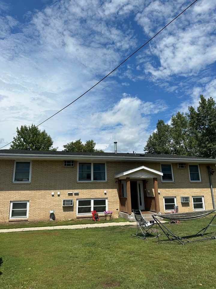 Wild Fox Rentals - Photo 2 of 11