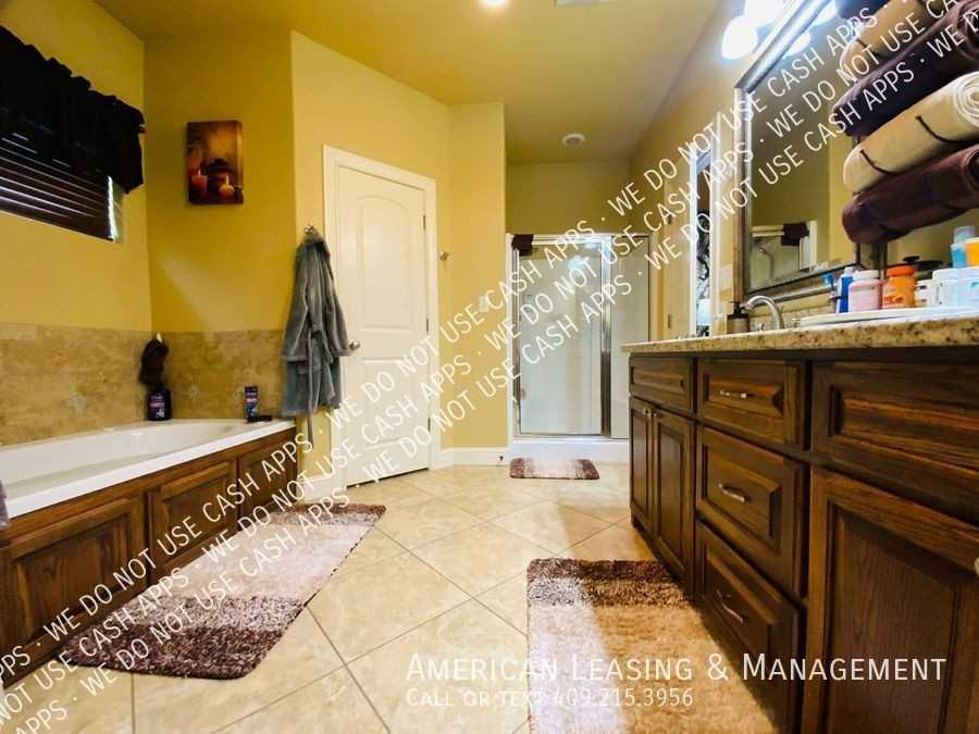 7910 N Windemere Dr - Photo 3 of 14