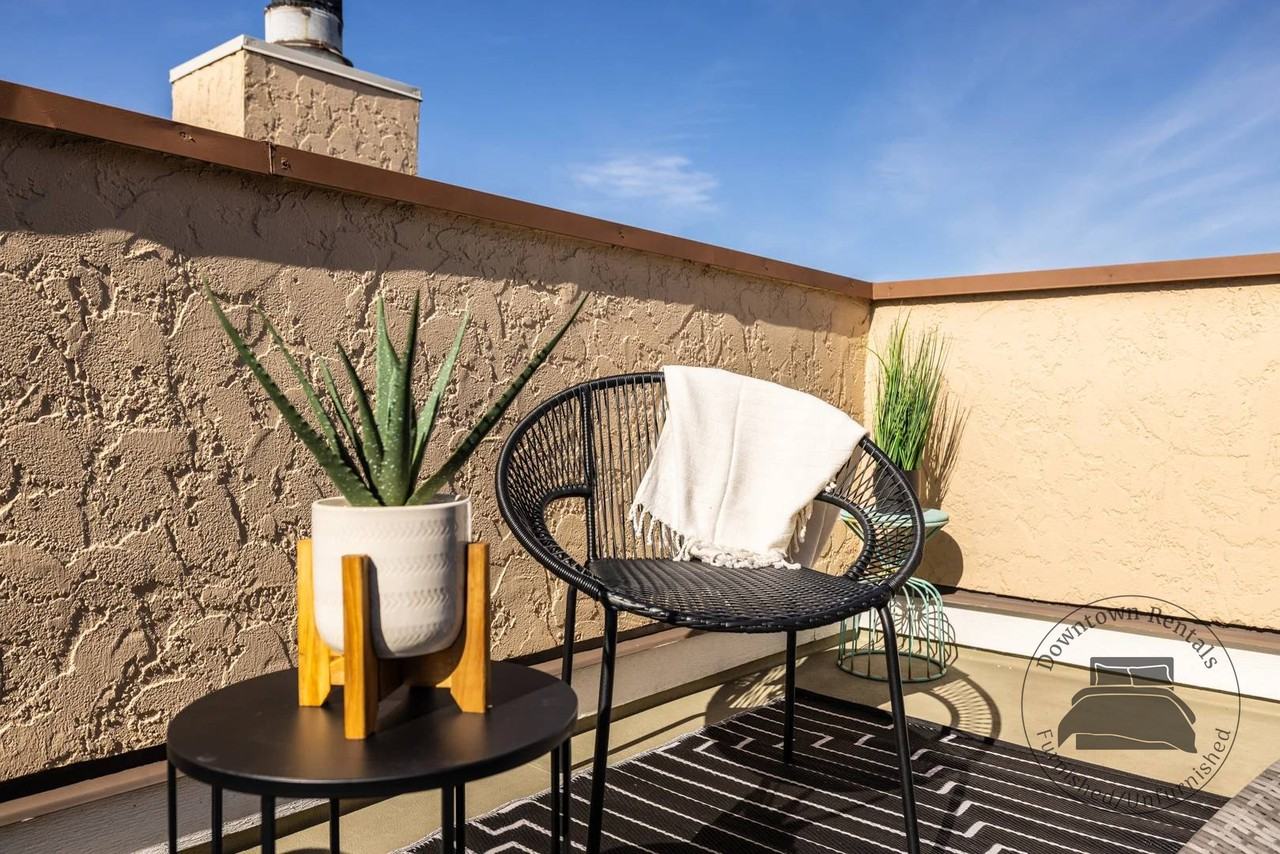 416 Dallas Road - Photo 2 of 18