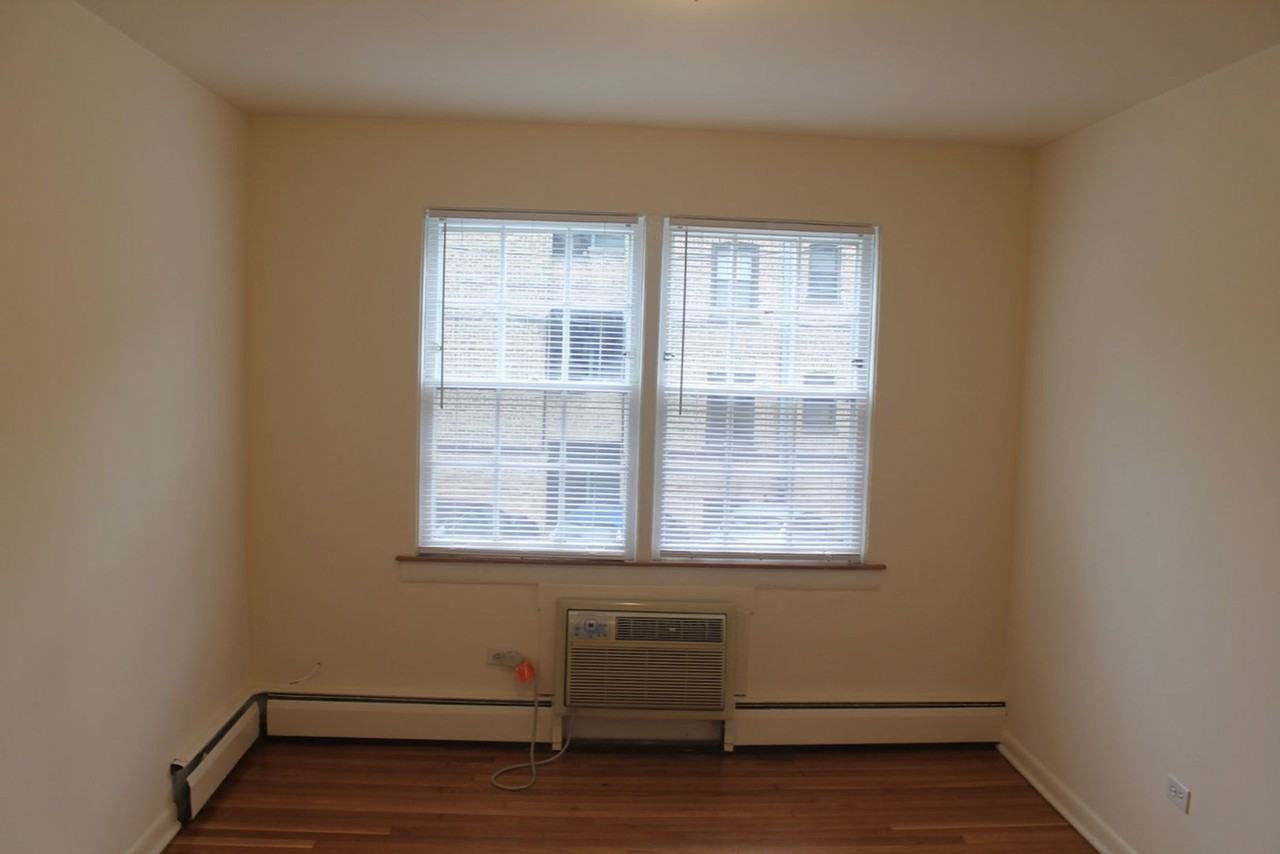 233 - *Oak-Crain Property* - Photo 7 of 9