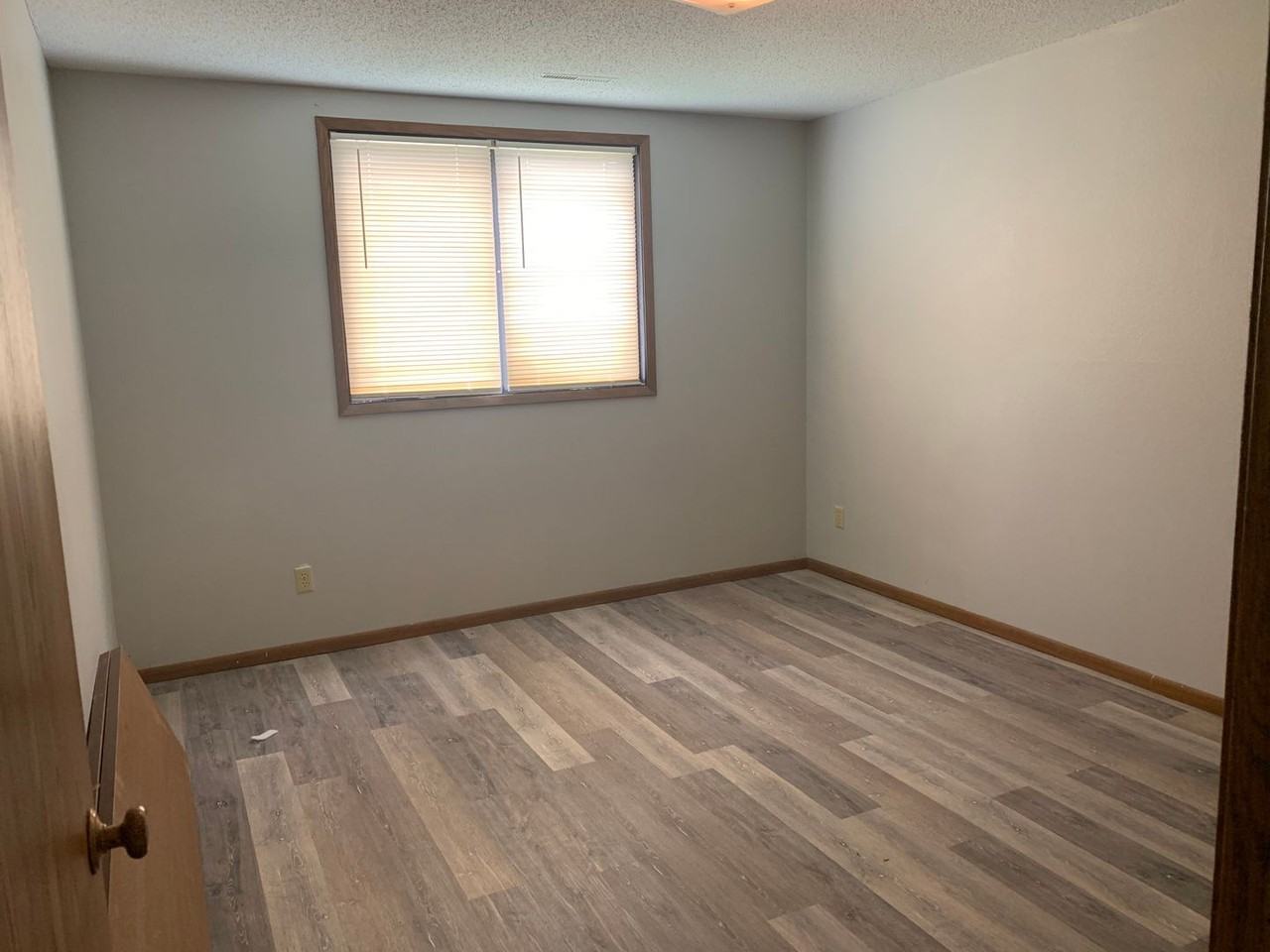 938 Boston Way - Photo 2 of 13