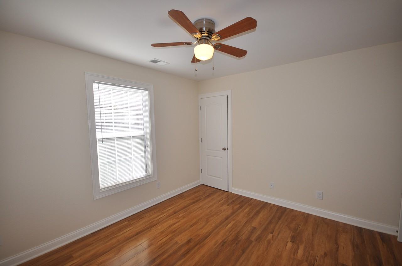 501 Addison Ave - Photo 2 of 9