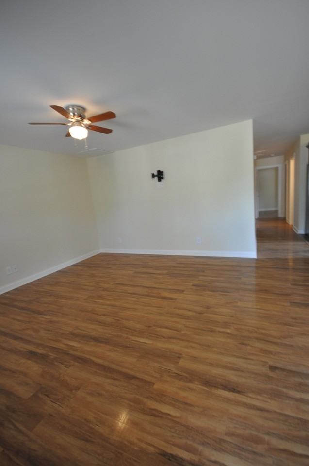 501 Addison Ave - Photo 7 of 9