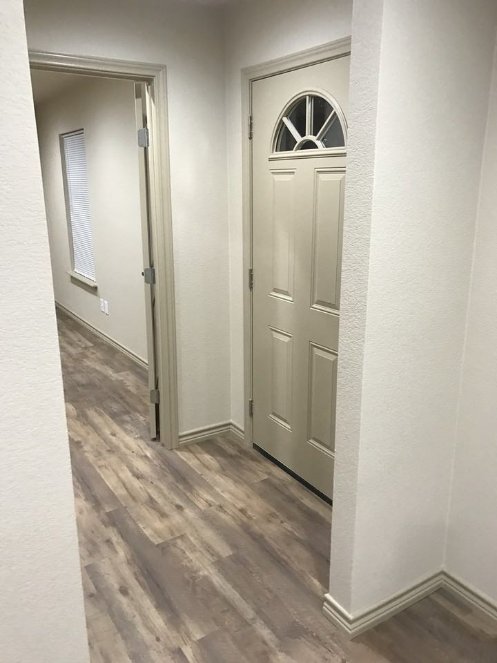 412B N Brazos St - Photo 3 of 10