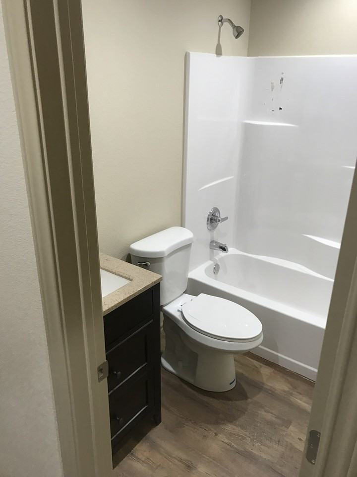 412B N Brazos St - Photo 5 of 10