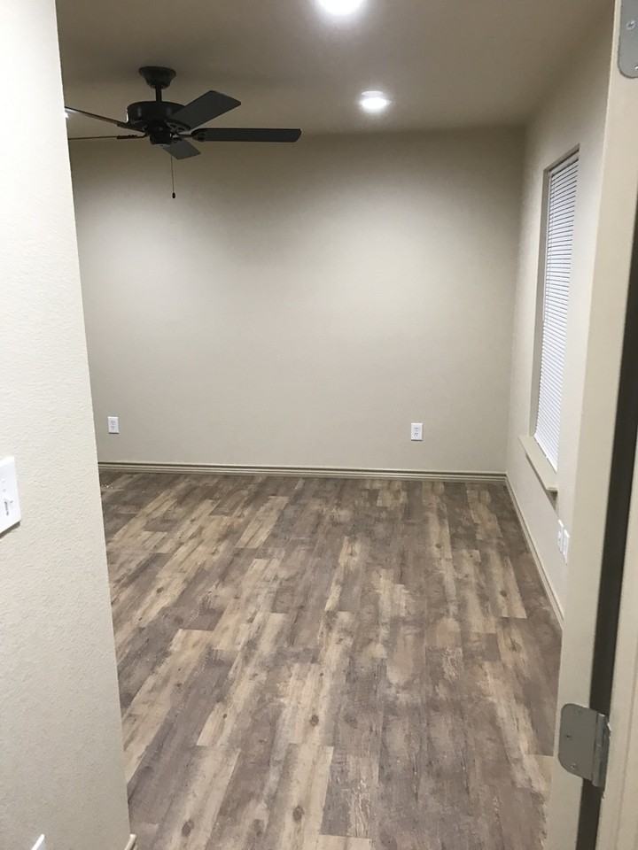 412B N Brazos St - Photo 7 of 10