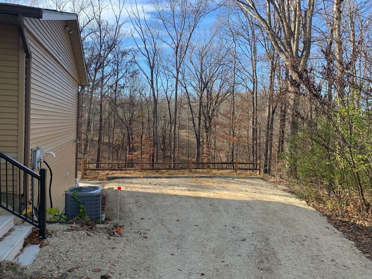 4695 N Happy Hollow Rd - Photo 2 of 22