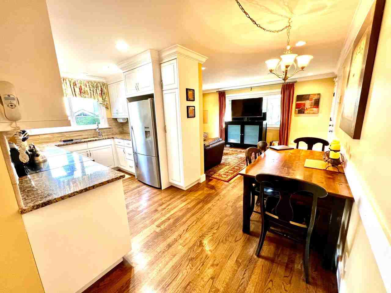 146 16th St #A - Photo 6 of 22