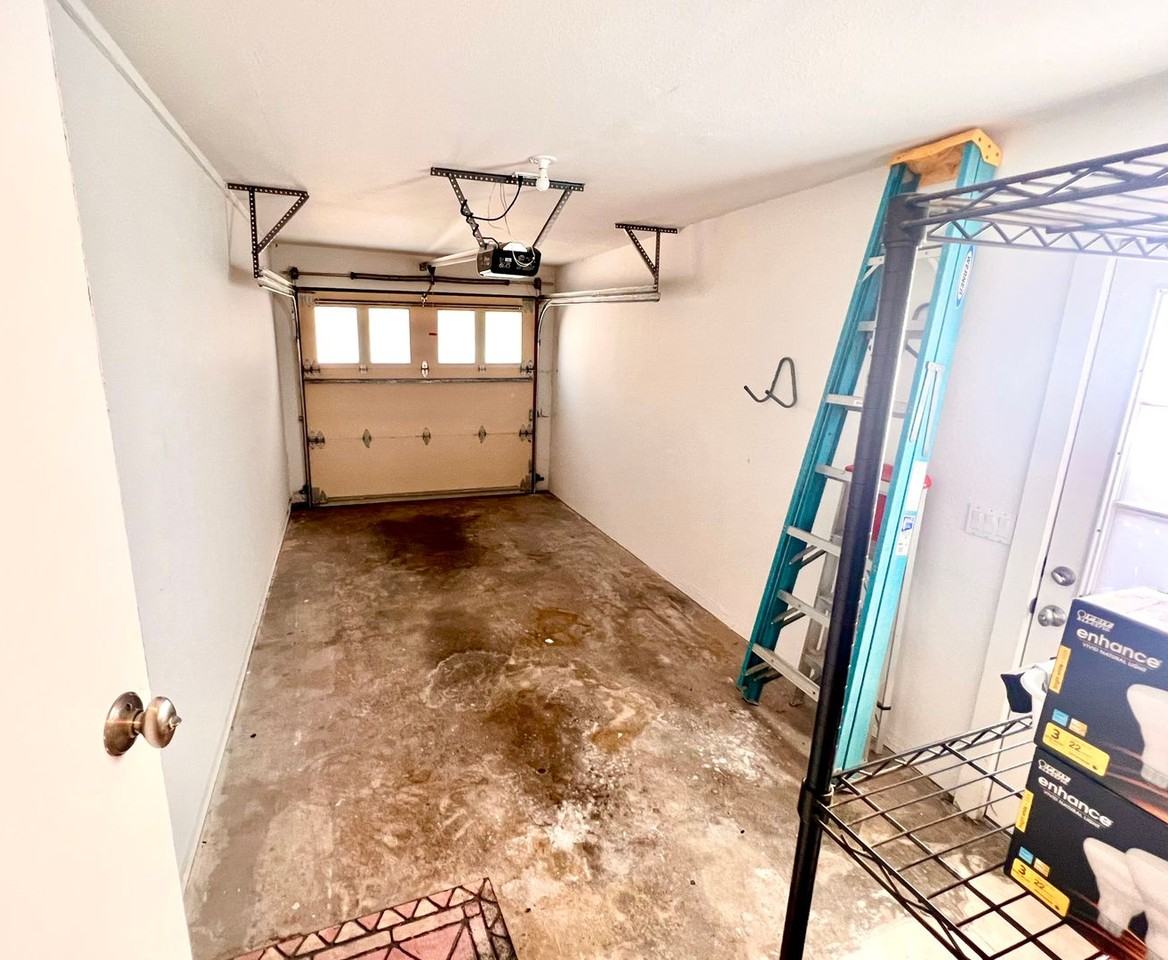 146 16th St #A - Photo 7 of 22