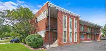 featured image of 19 N Garfield St