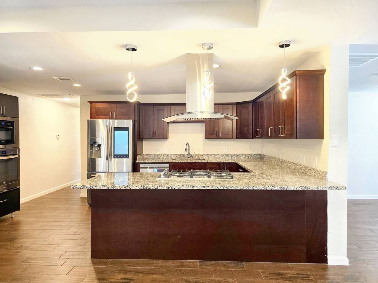 1446 Curtin St - Photo 6 of 29