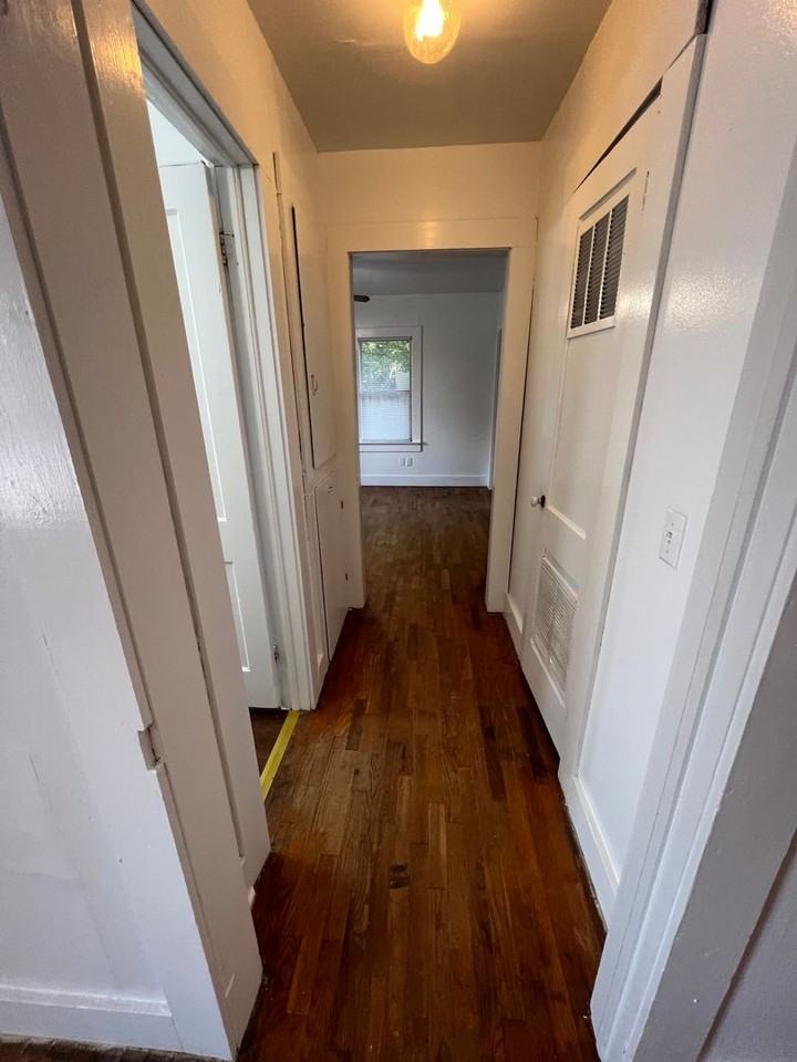 407 W Henry St - Photo 4 of 8