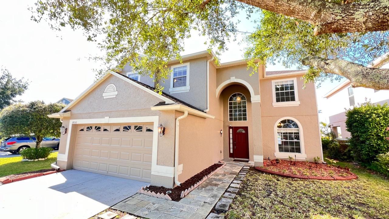 18030 Falcon Green Ct - Photo 2 of 44