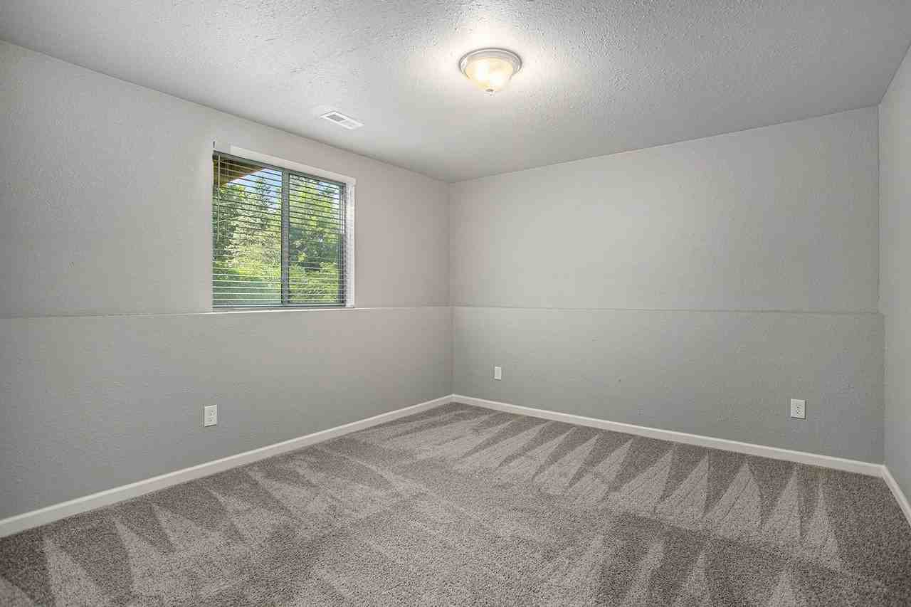 742 E Pine Hill Ave - Photo 6 of 14